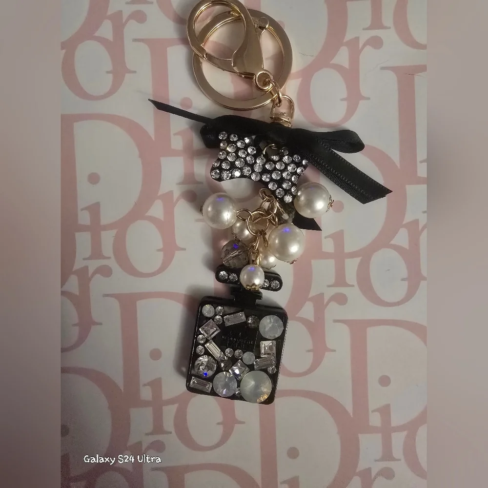 Unbranded Bougie bag charm/Keychain NEW - Picture 2 of 6
